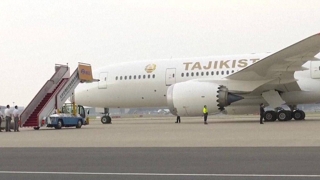 estrenan avion presidencial en tayikistan