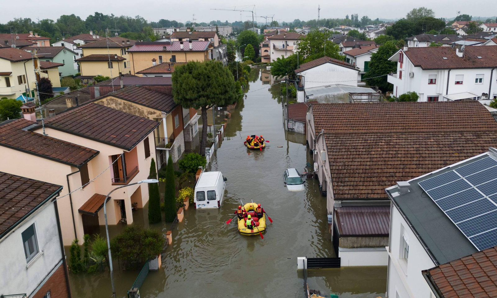 italia bajo el agua