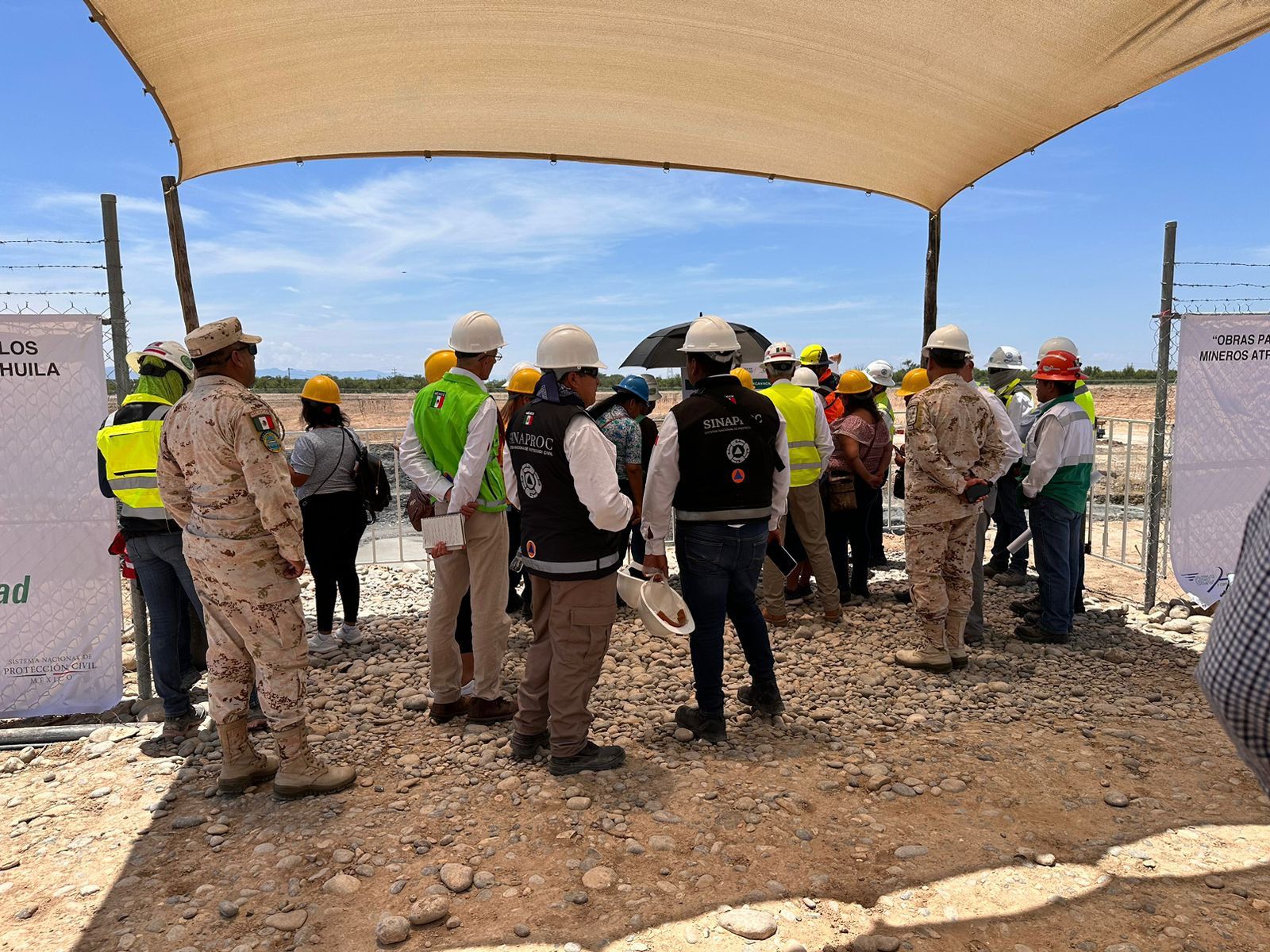 mineros continuan atrapados en mina el pinabete