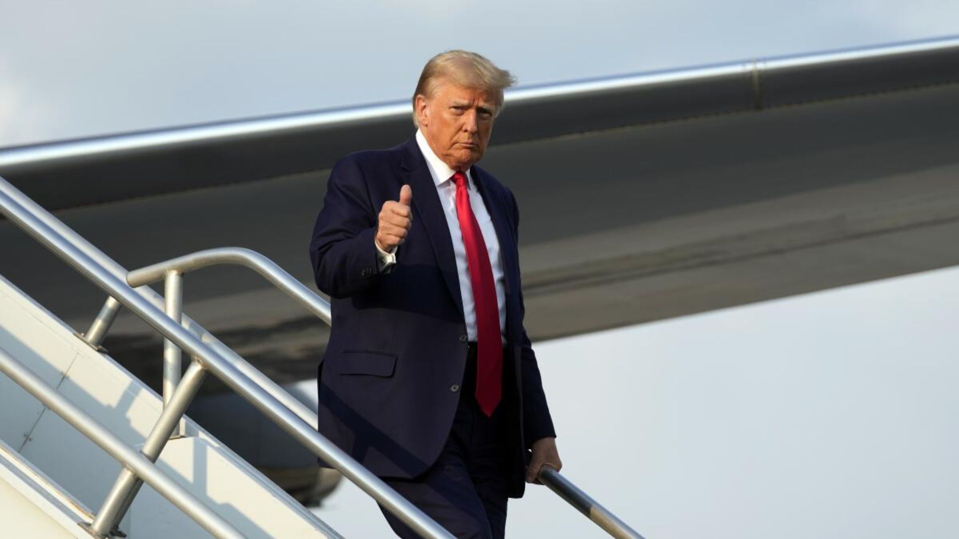 trump vende taza carcel