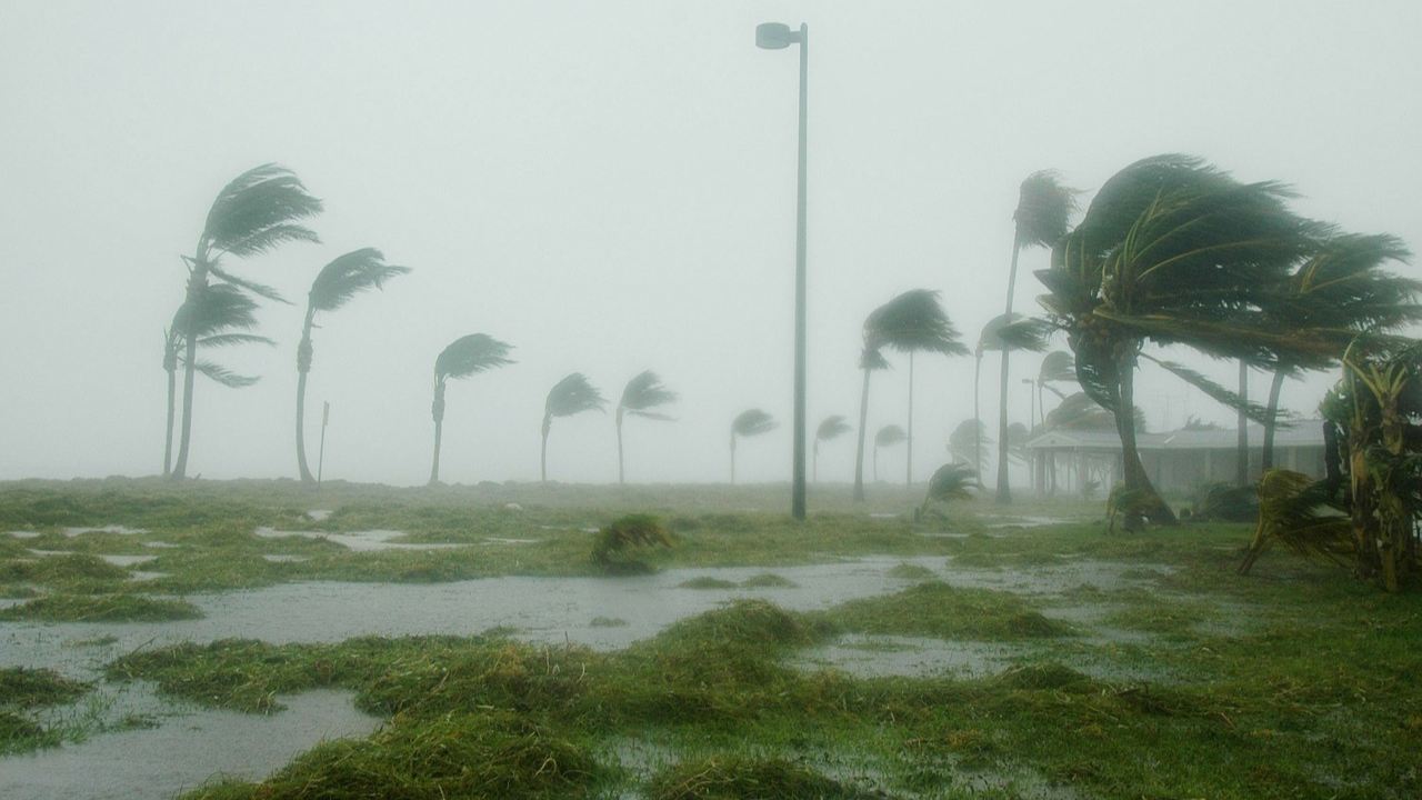 categorias de huracanes