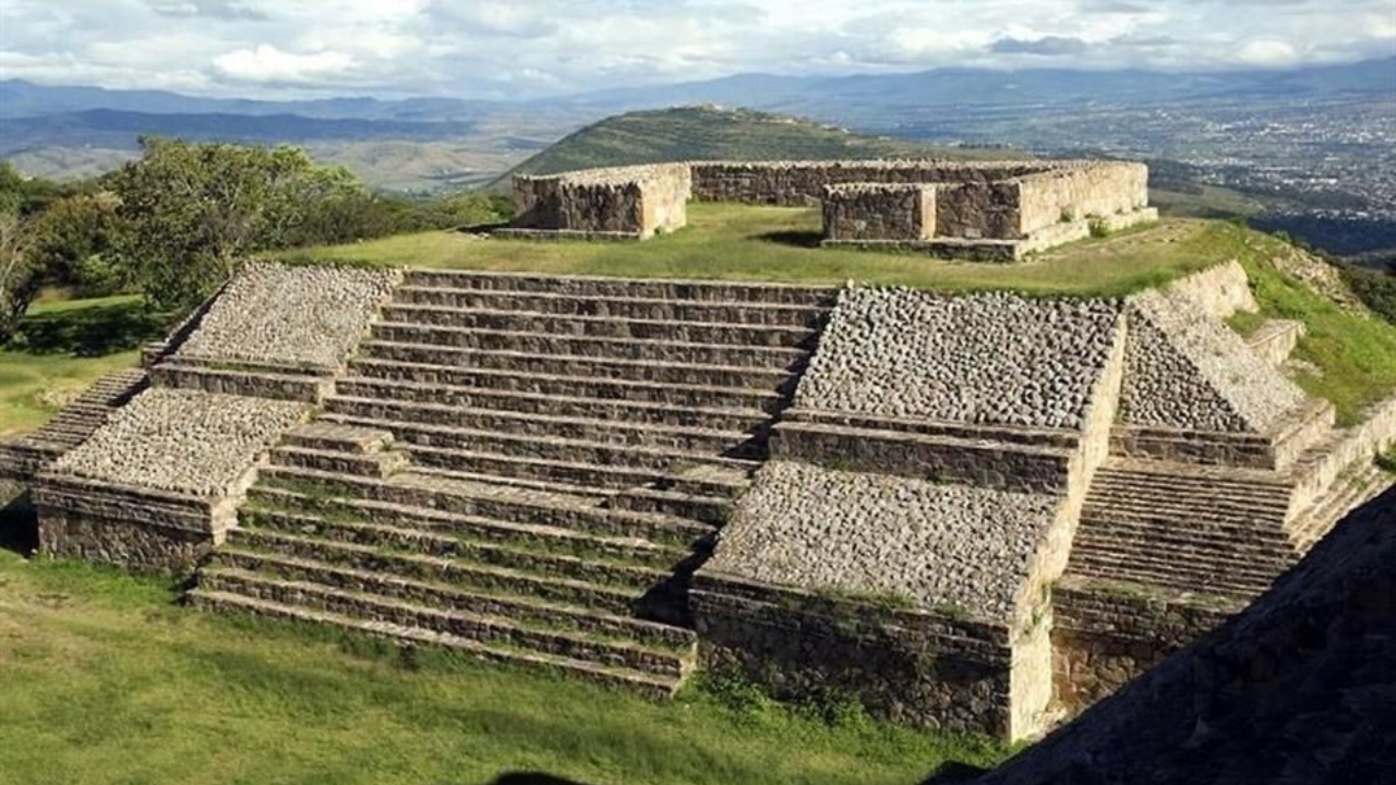 monte alban inah