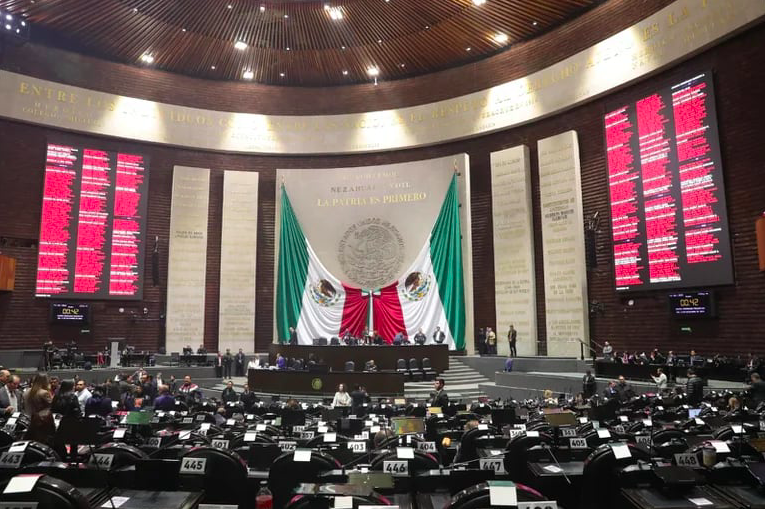 Cámara de Diputados aprueba extensión de permiso de paternidad