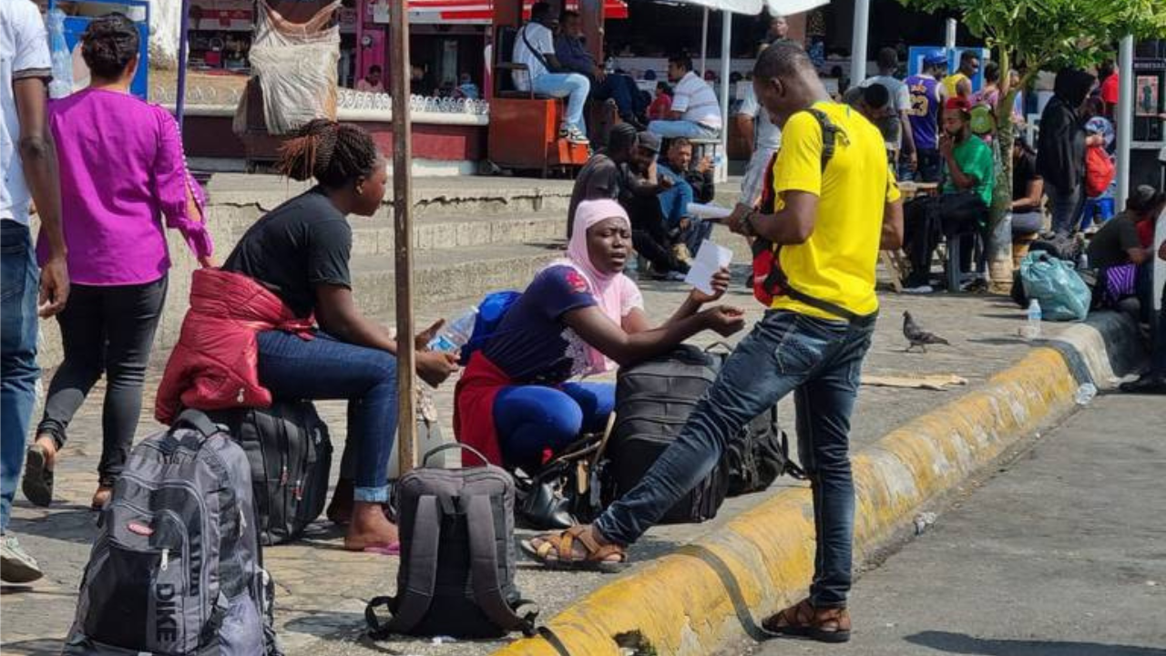 haitianos en ciudad de mexico viviendo en las calles