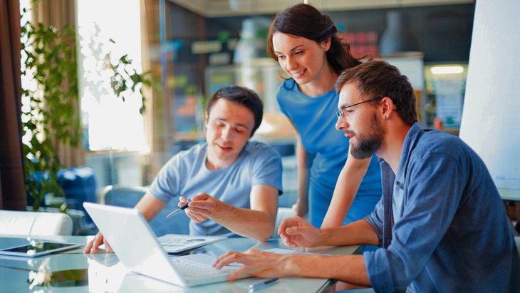 Nivel más bajo de desempleo en los últimos quince años