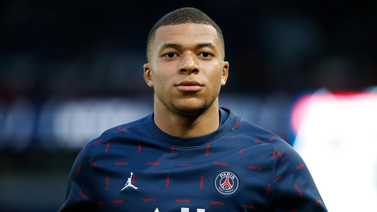 Se posiciona Mbappé como el jugador más caro del mundo