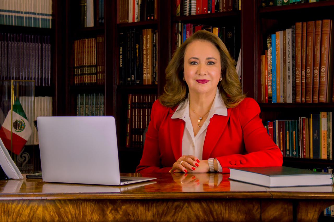 Colegios de abogados solicitan a UNAM investigar sobre plagio de ministra