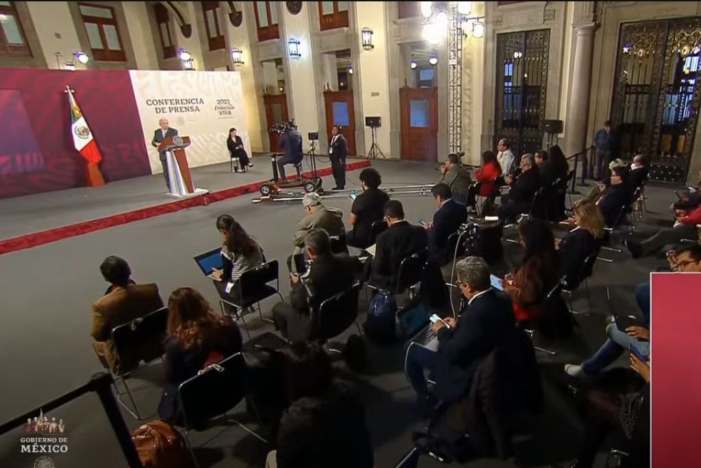 "Calderón es un cínico", afirma AMLO