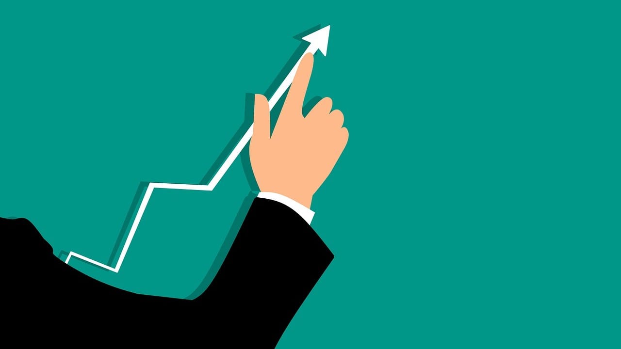 Bolsa de valores en México cierra al alza con 1.11 %