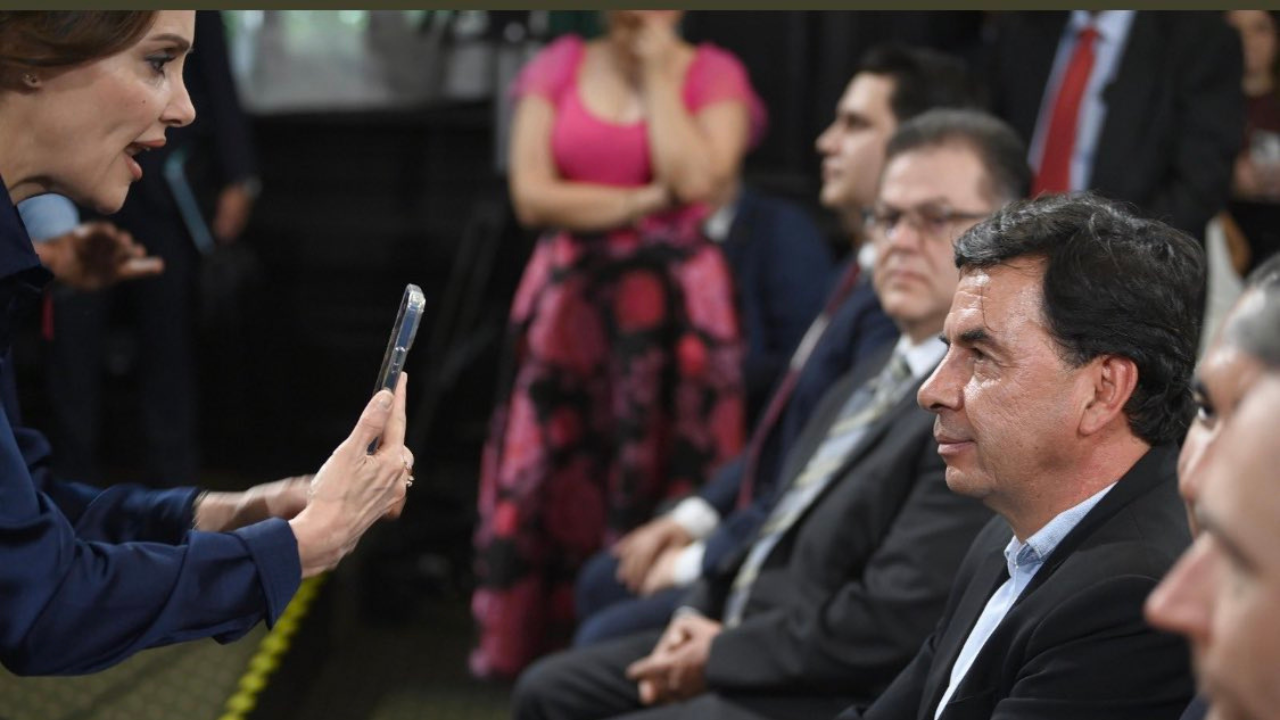 lilly tellez pierde posiciones