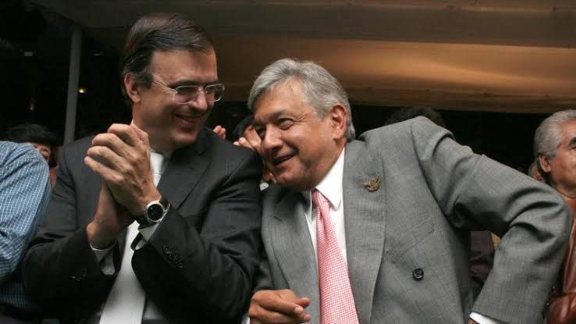 ebrard encuesta amlo