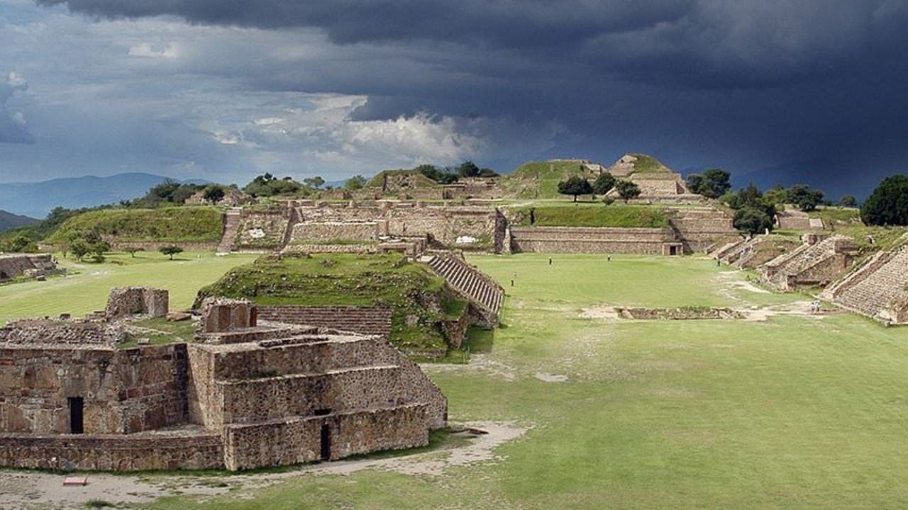 monte alban cerrado inah