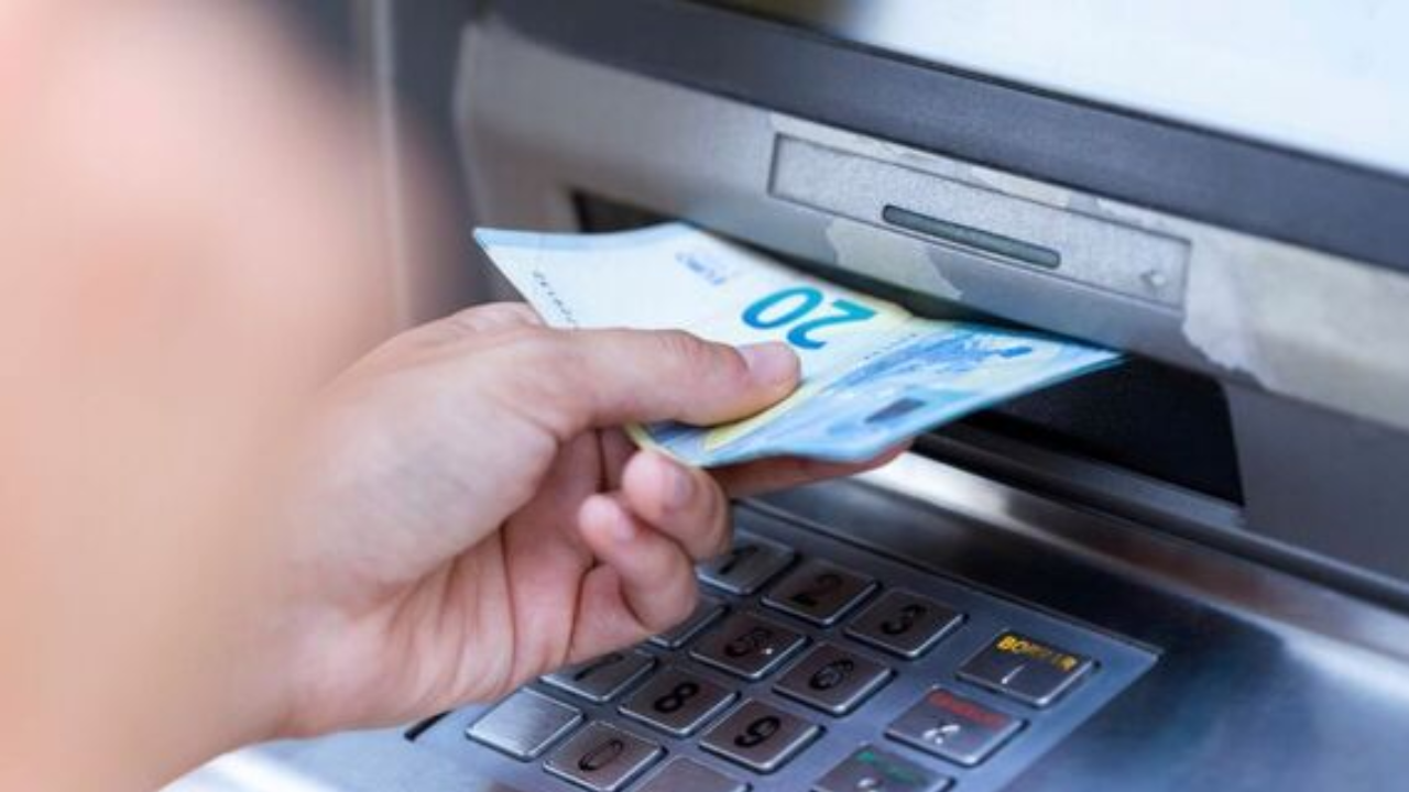 otis planes financiero dinero donde cajero