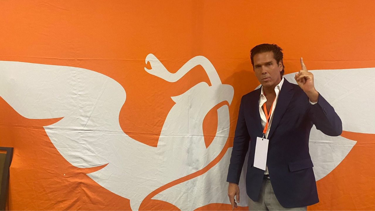 Roberto Palazuelos ya es precandidato al Senado