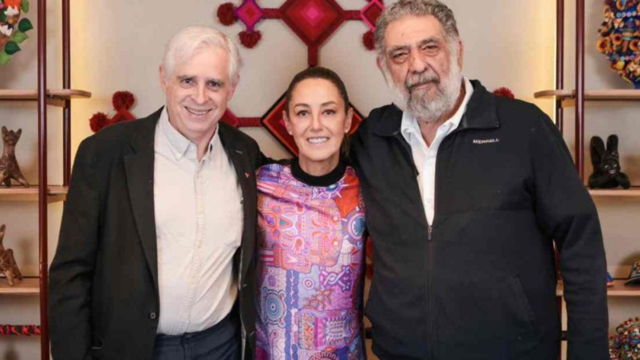 "¿Cuál autoritarismo?": Sheinbaum responde a manifestantes de Marcha por la Democracia