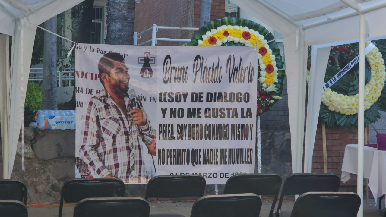 Disparan contra esposa e hija de líder de autodefensas en Guerrero