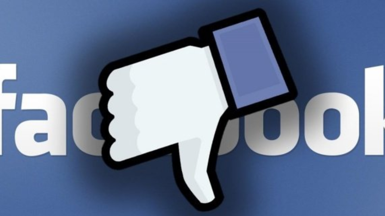 Se cae Facebook, ¡internet colapsa!