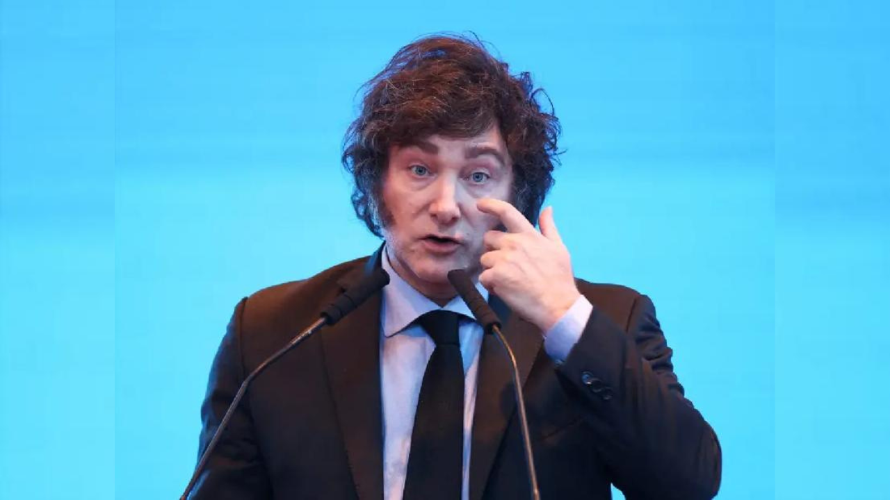 En plena crisis económica, senadores argentinos se aumentan el salario