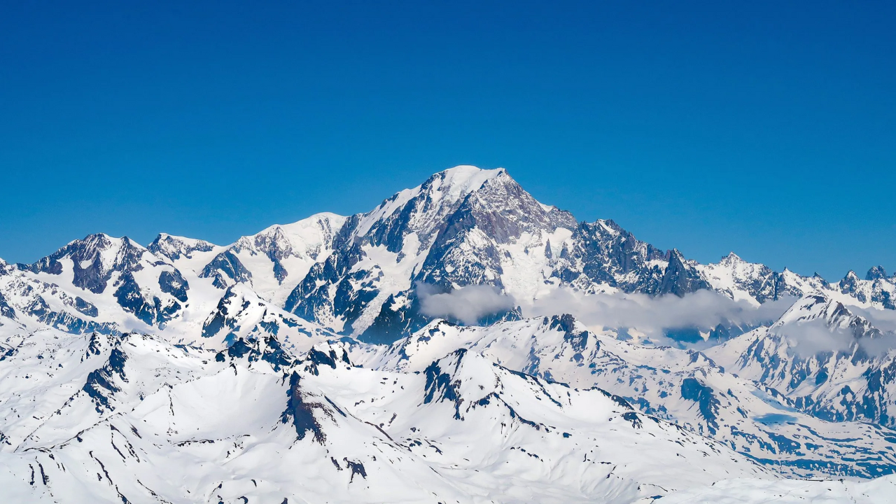 Alpinistas españoles pierden la vida tras caer del Mont Blanc