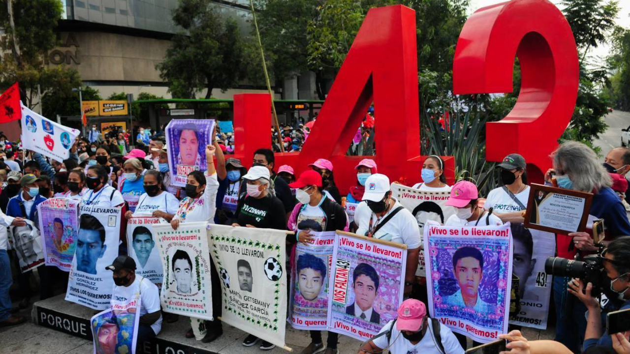 El caso de los 43: Ayotzinapa, una década después
