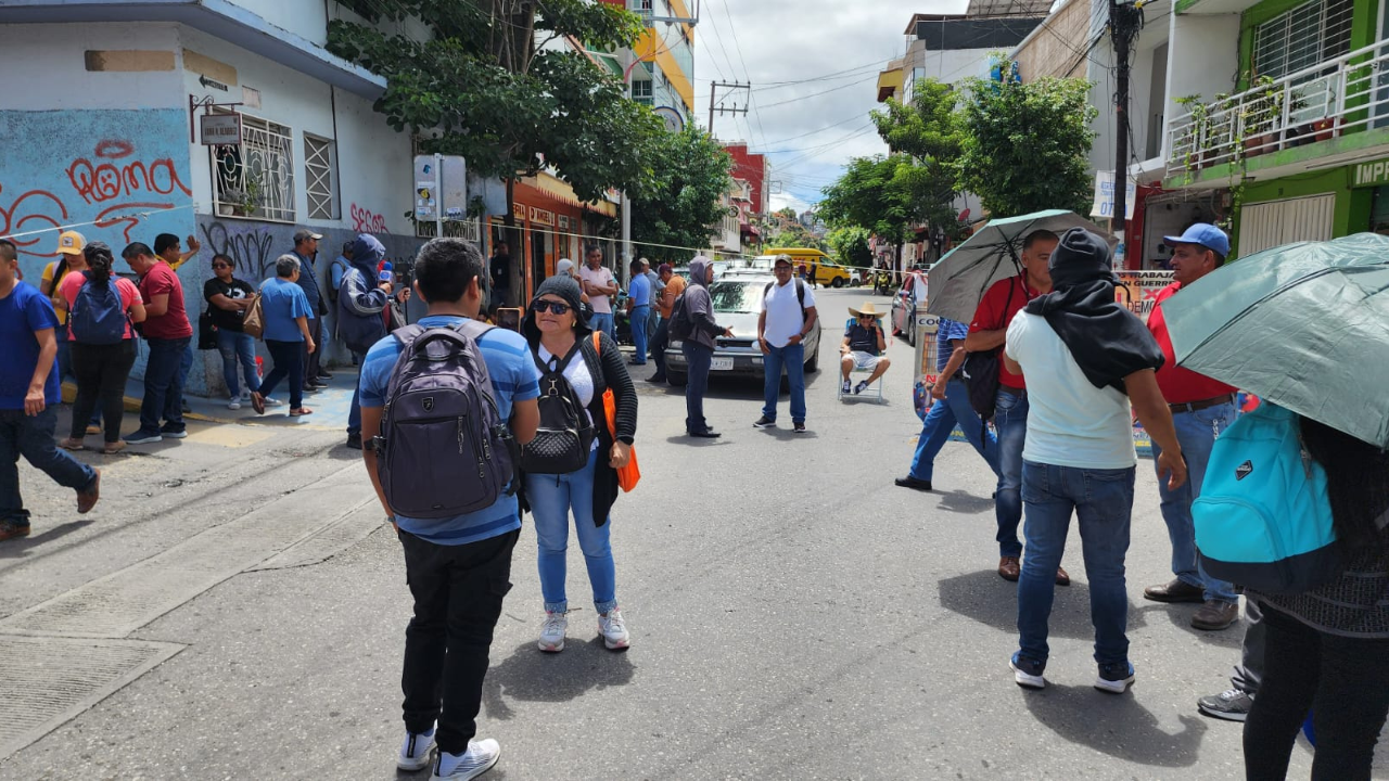 Cierra CETEG avenida Juan Álvarez en Chilpancingo