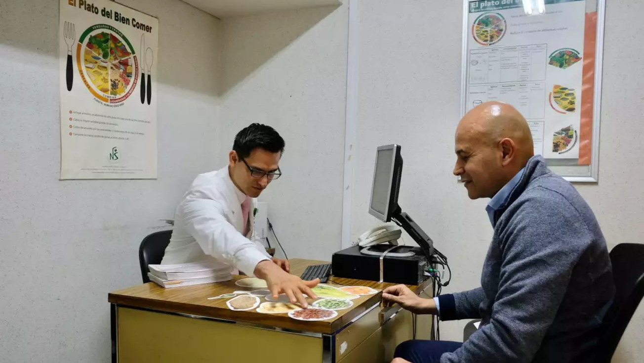 En México, los hombres se enferman más y viven menos