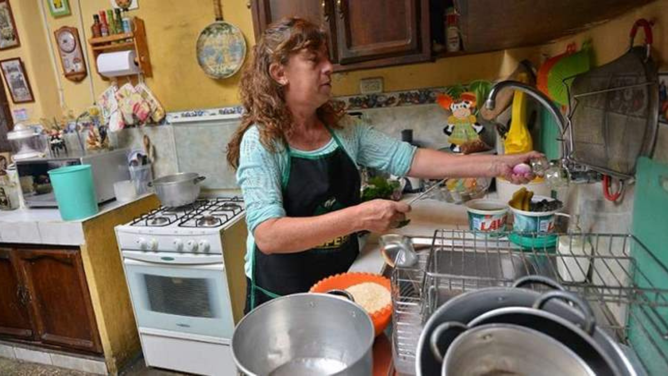 Mujeres mexicanas, las que más trabajan sin salario