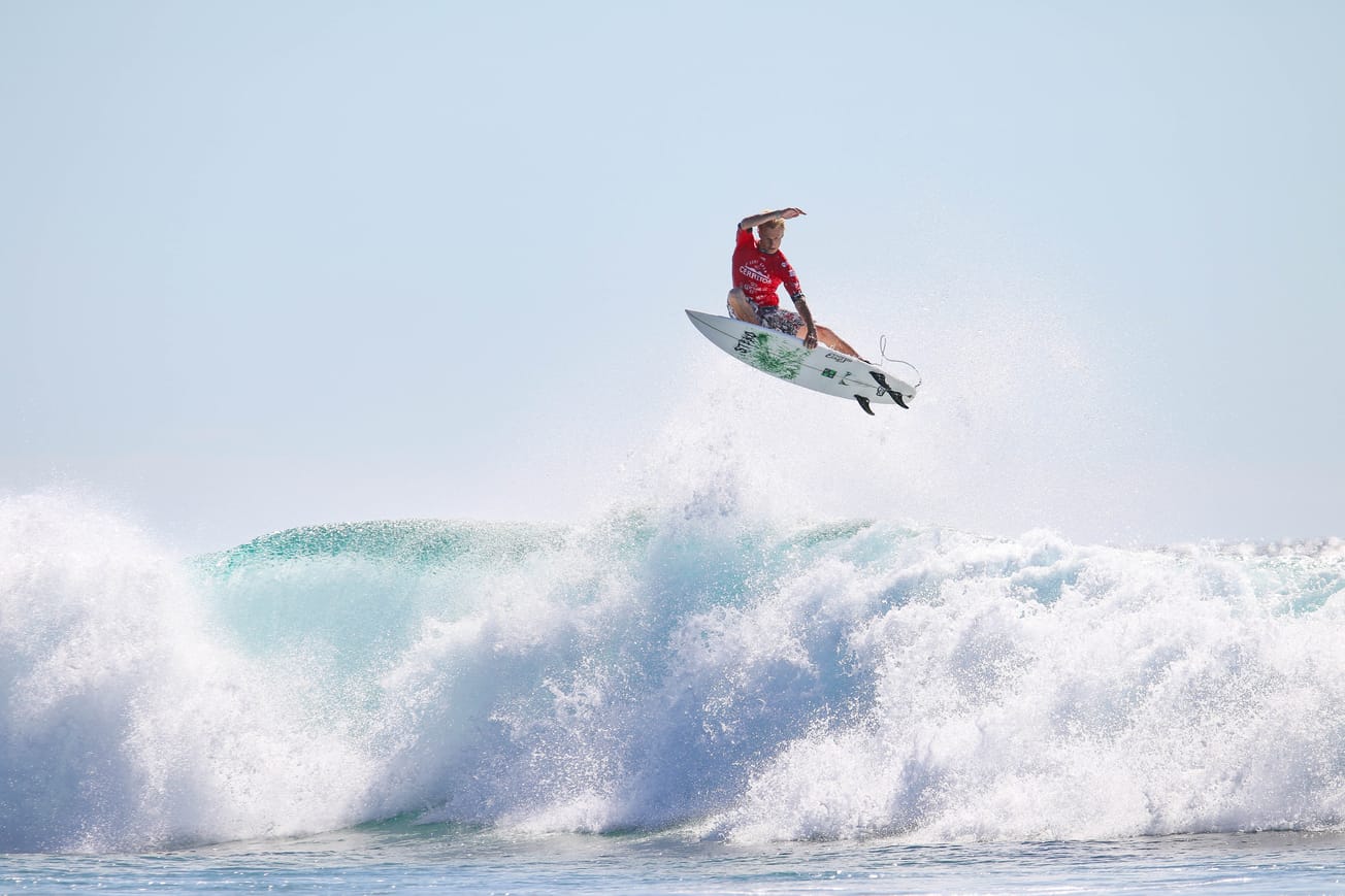 Hayden Rodgers y Coral Bonilla triunfan en el Corona Cero Surf Open Cerritos