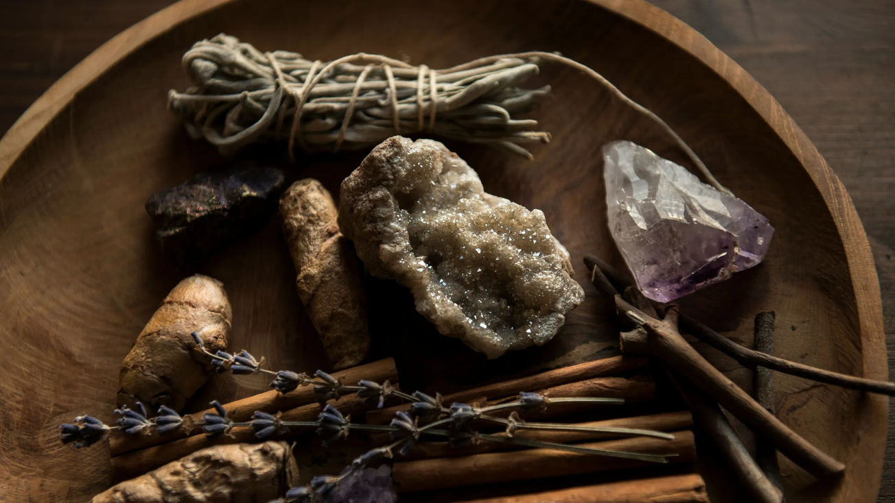 3 rituales de Año Nuevo que sí sirven para atraer la abundancia